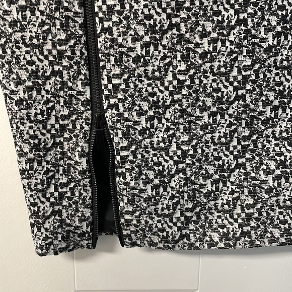 Elizabeth and James high waisted pencil skirt - Picture 3 of 5